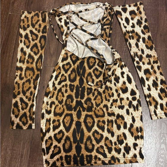 Leopard Print Off-Shoulder Dress - Picture 2 of 2
